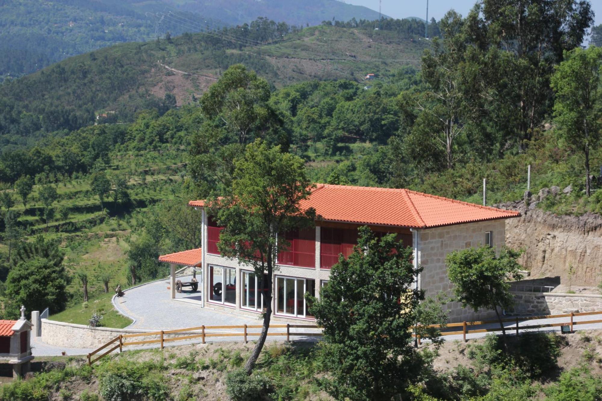 Encostas Da Torre ξενώνας Terras de Bouro Εξωτερικό φωτογραφία