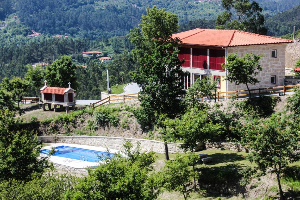 Encostas Da Torre ξενώνας Terras de Bouro Εξωτερικό φωτογραφία